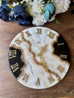 Elegant Resin Wall Clock