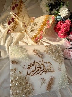 Elegant White Resin Quran Rehal Set